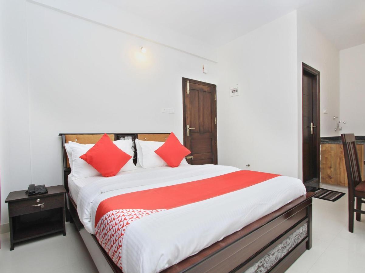 Oyo 12033 Hotel Royal Residence Bangalore Eksteriør bilde