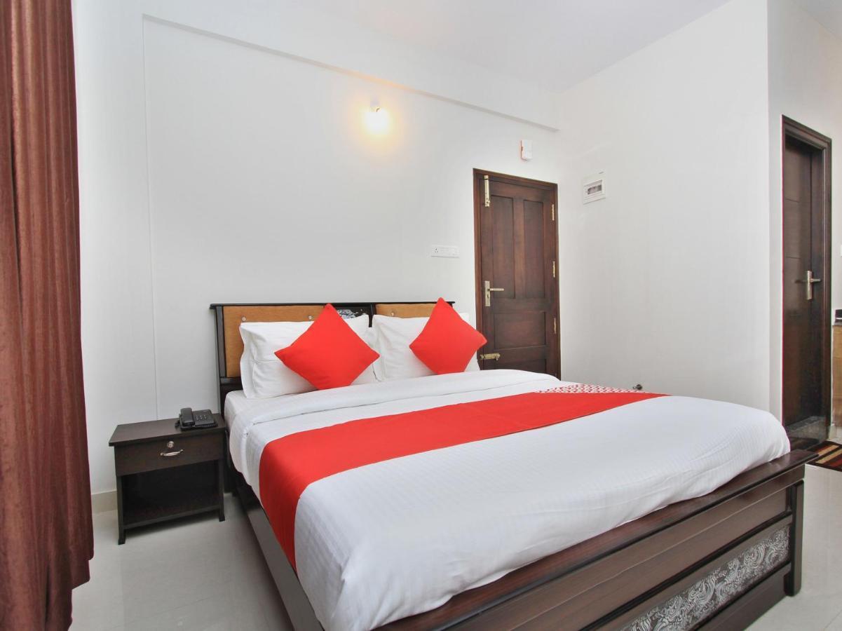 Oyo 12033 Hotel Royal Residence Bangalore Eksteriør bilde