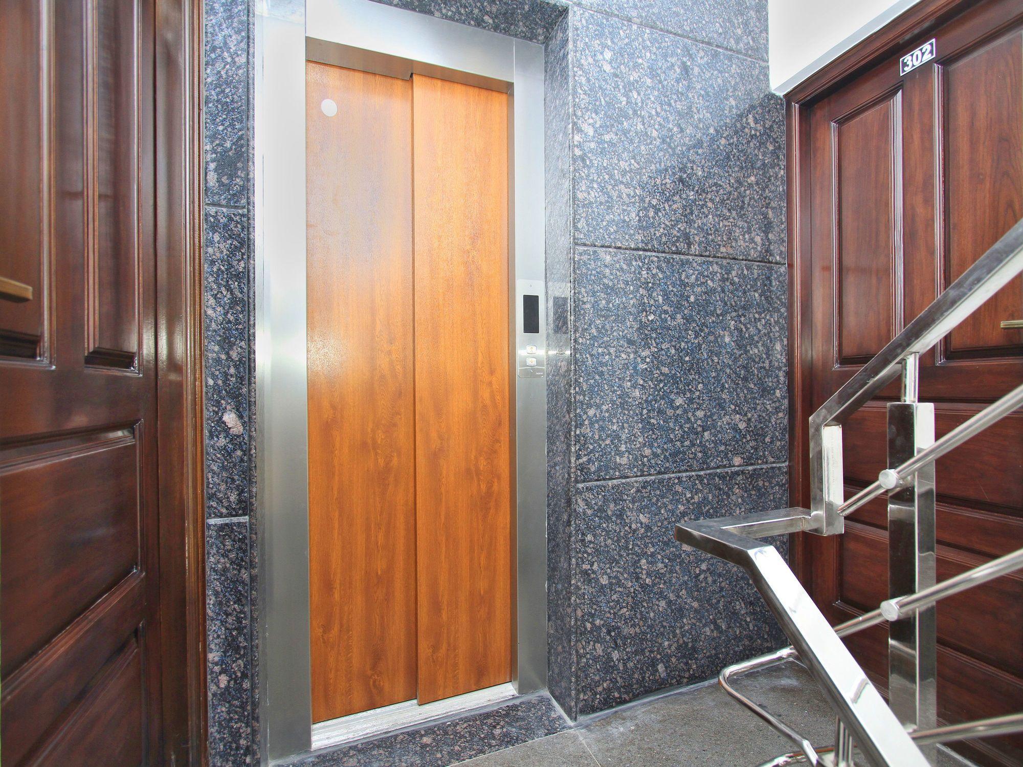 Oyo 12033 Hotel Royal Residence Bangalore Eksteriør bilde